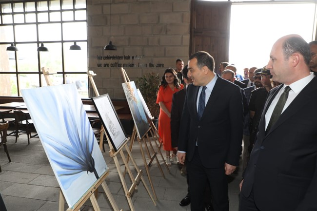 Kars'ta mahkumların el emekleri sergilendi