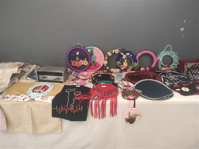 Kars'ta mahkumların el emekleri sergilendi